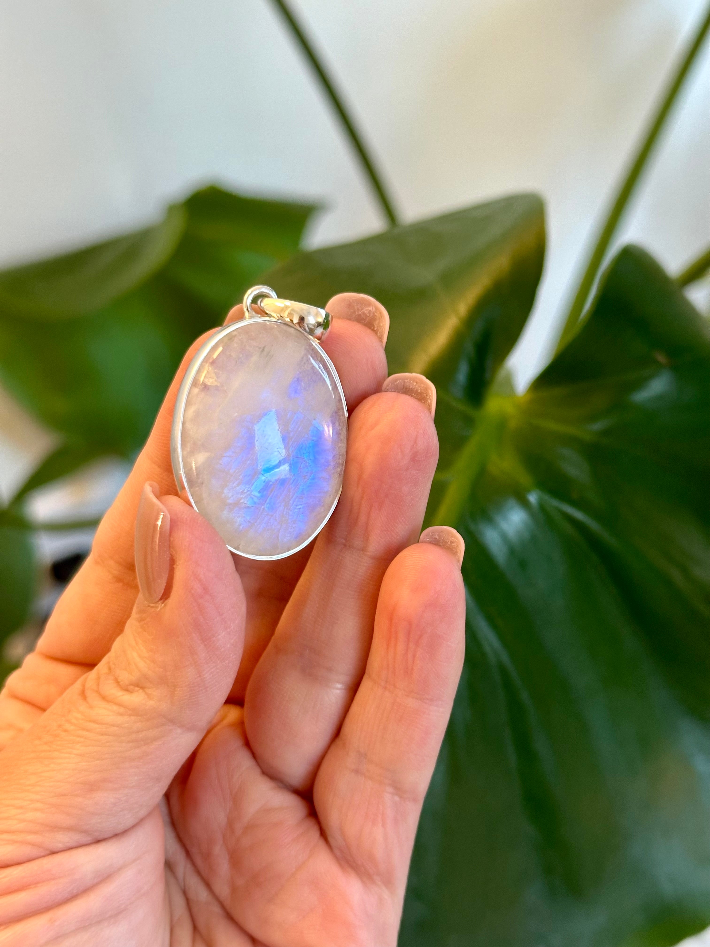 Oblong Moonstone Silver Pendant.