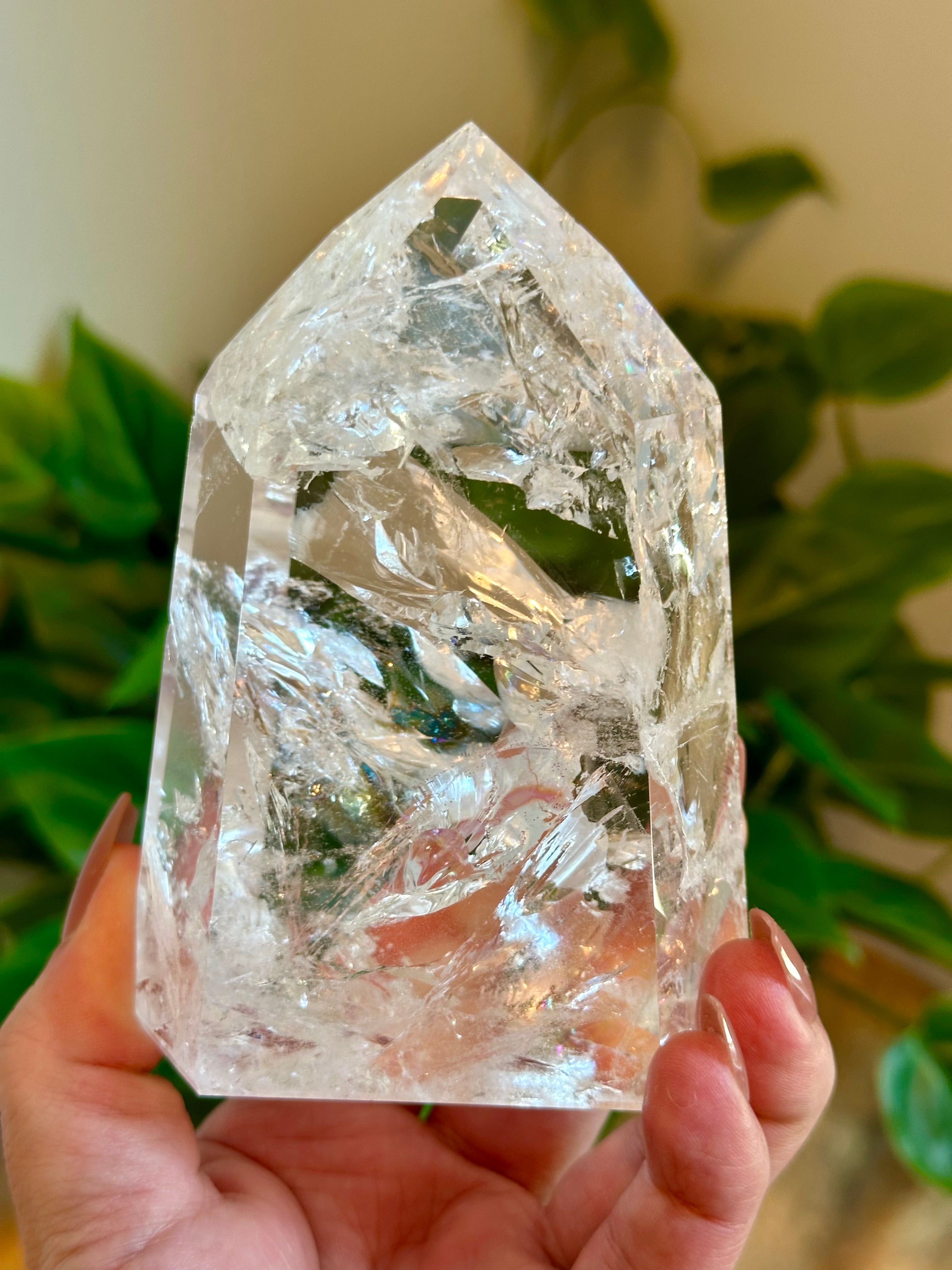 Large Grade A Quartz Tower with natural striking layers. 1lb3oz.