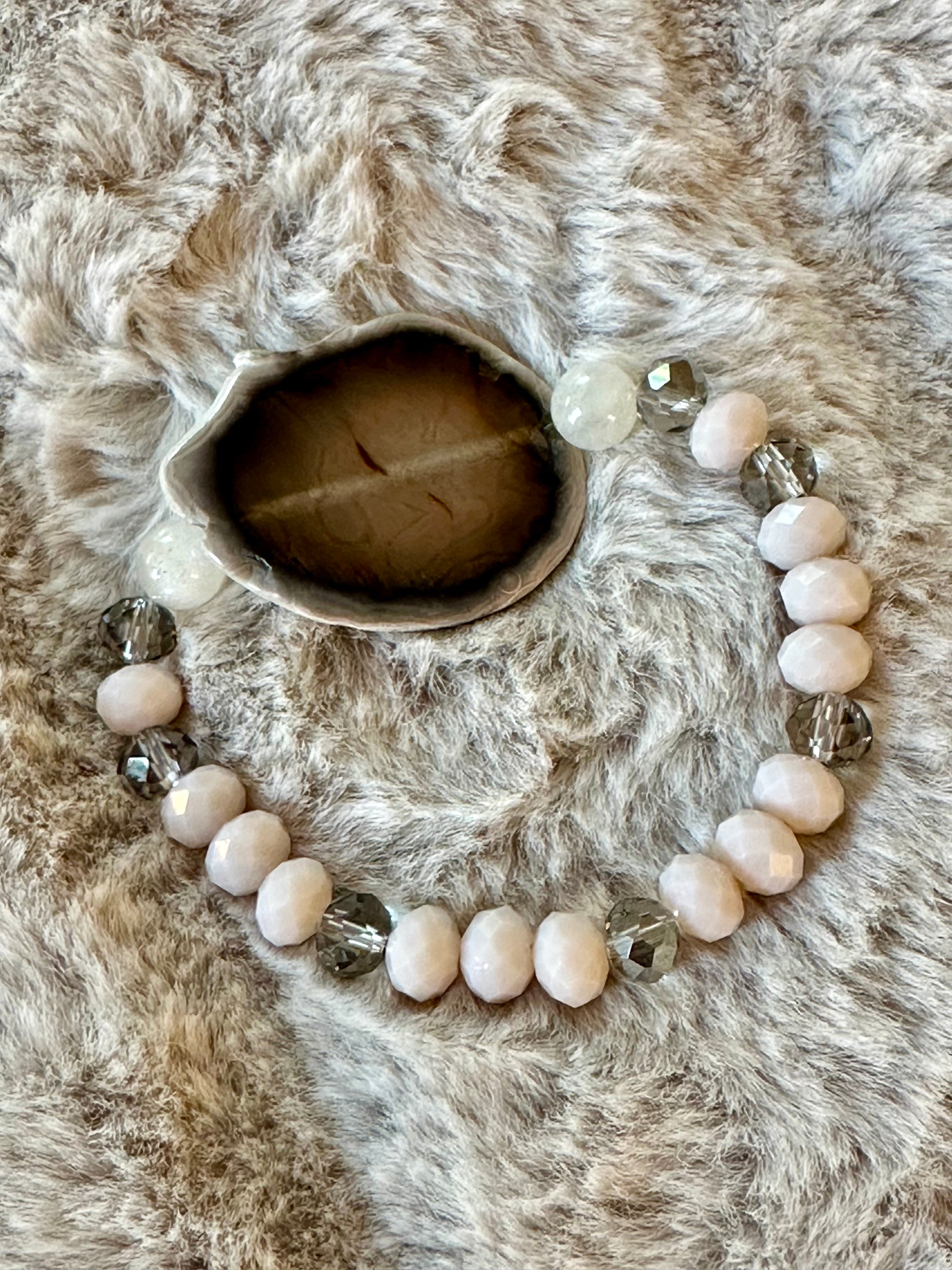 Natural Agate Slice bracelet with moonstone, neutral and smoky beads. Chic stackable bracelet.