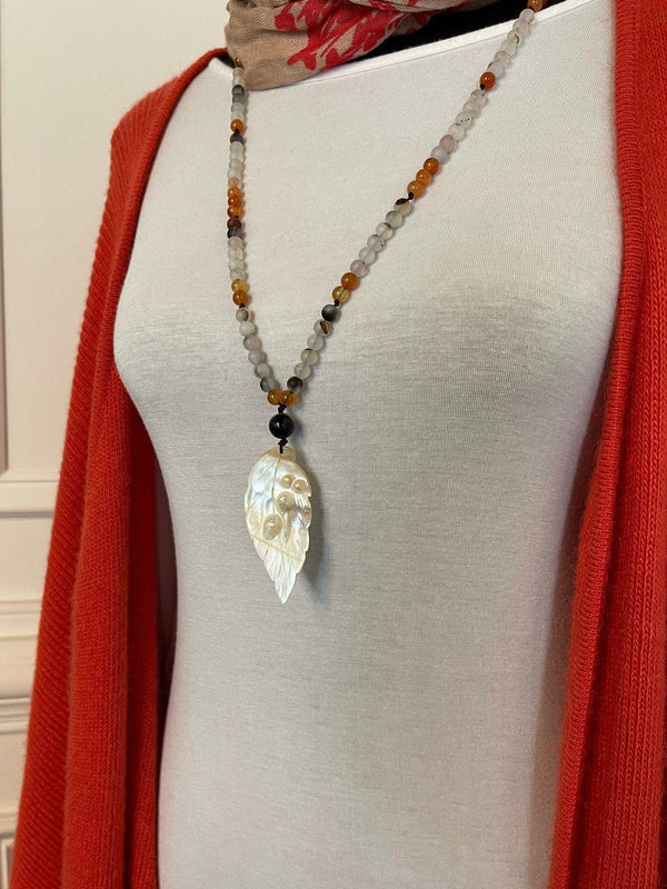 Chic Agate and Mother of Pearl necklace to enhance confidence. Self acceptance. Enhance energy protection. Feminine energy. Gifts for her