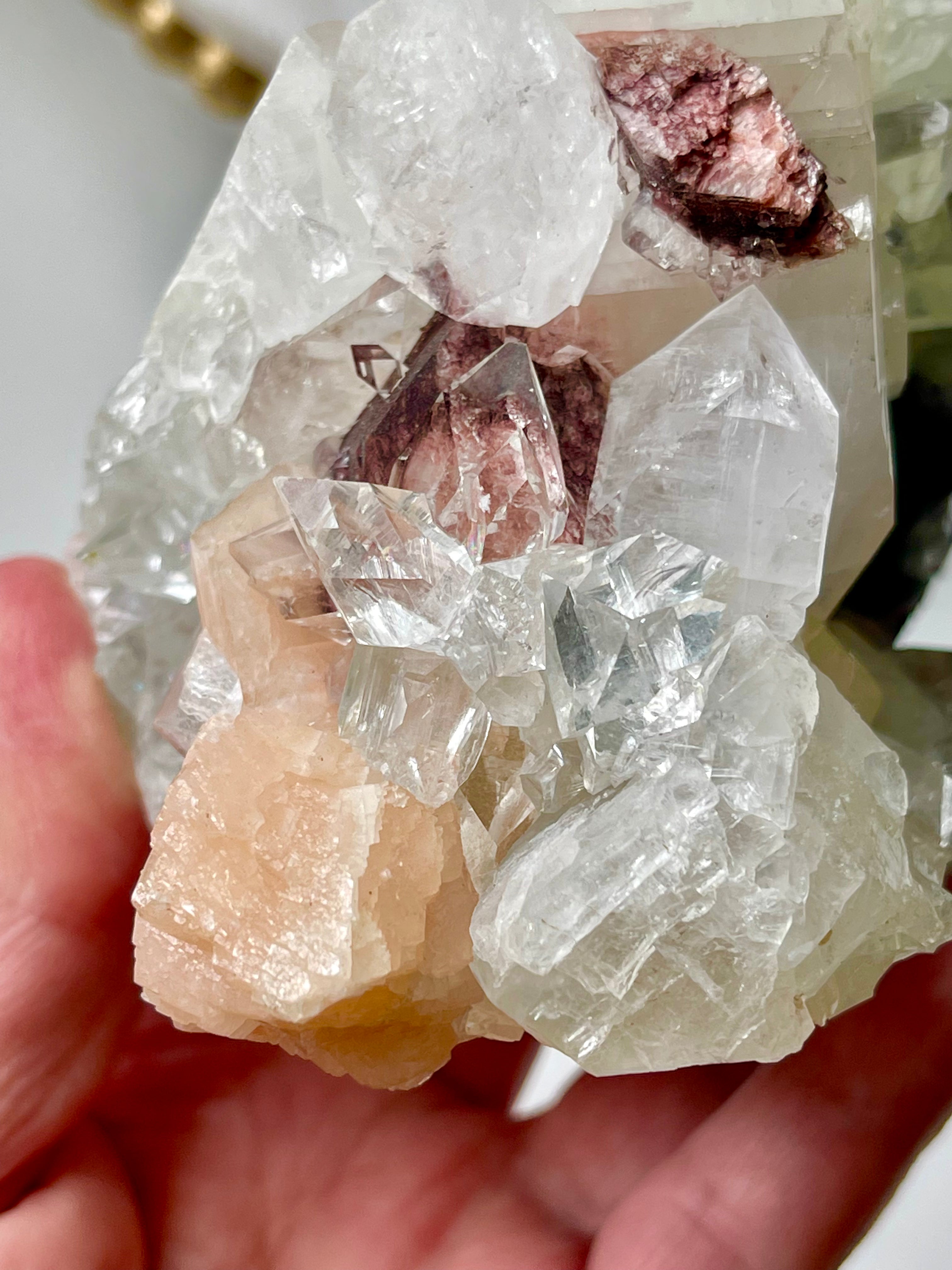 Apophyllite cluster from India. High grade Apophyllite with Stillbite and rare Heulandite 560gr.