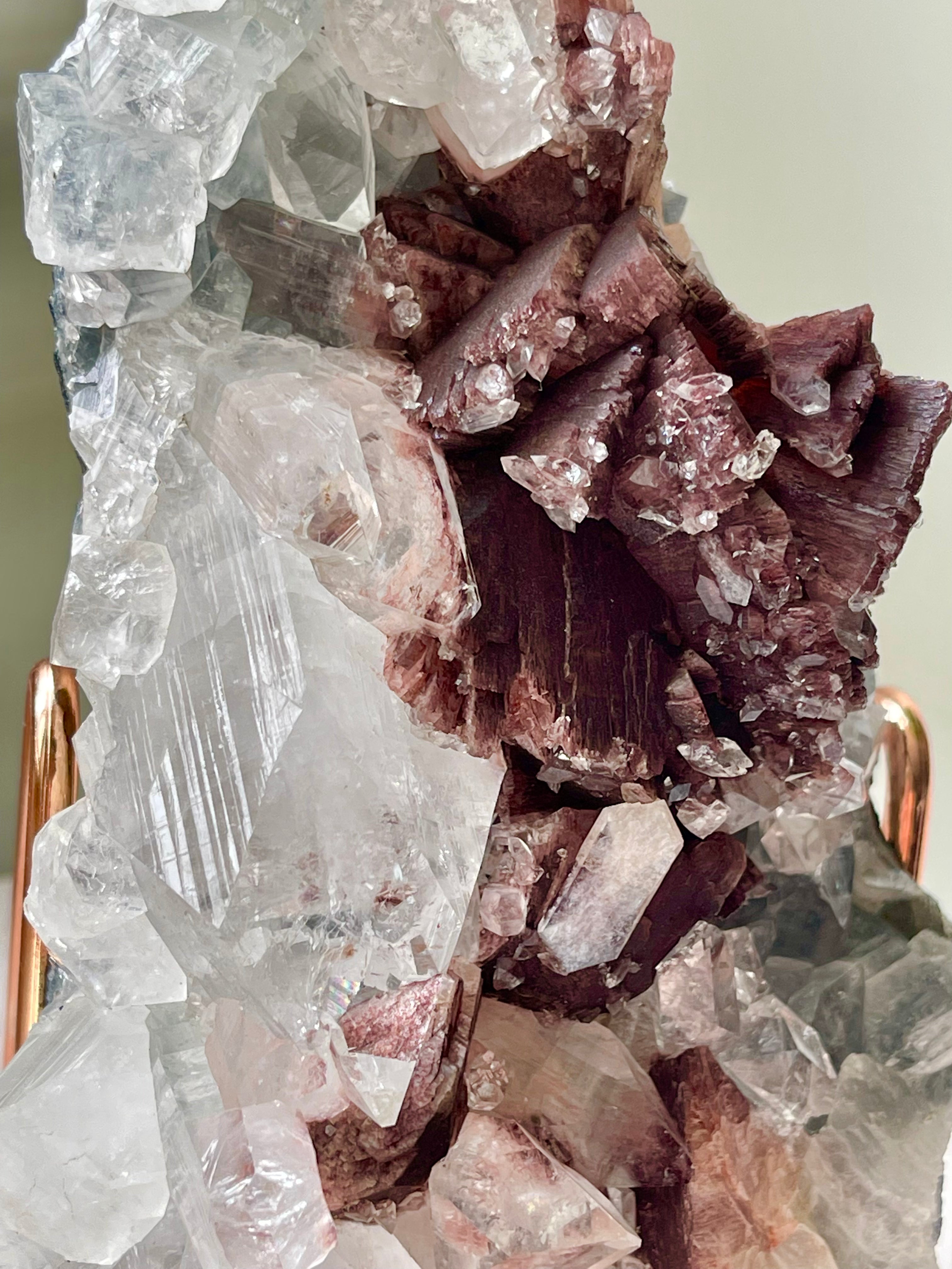 Rare Apophyllite with Heulandite cluster. High grade collector-grade cluster from India 423gr.