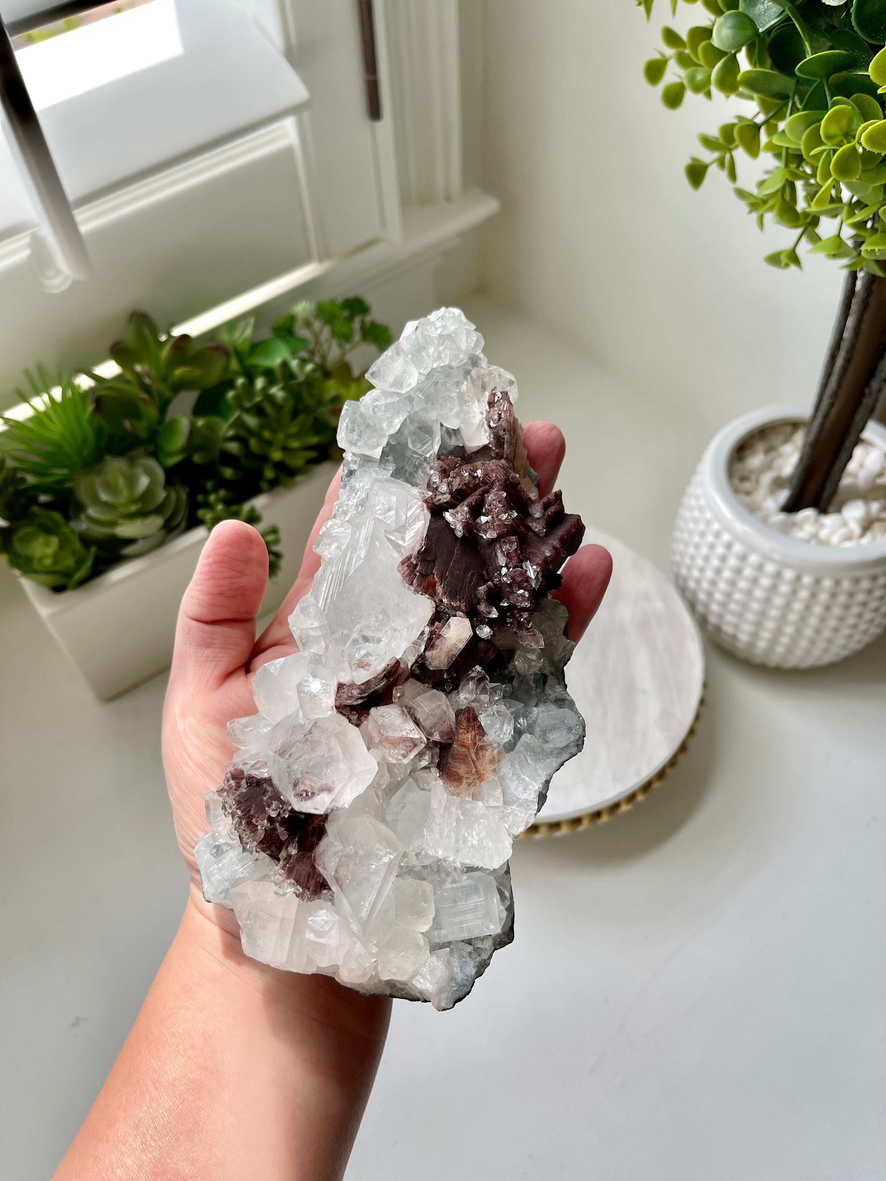 Rare Apophyllite with Heulandite cluster. High grade collector-grade cluster from India 423gr.