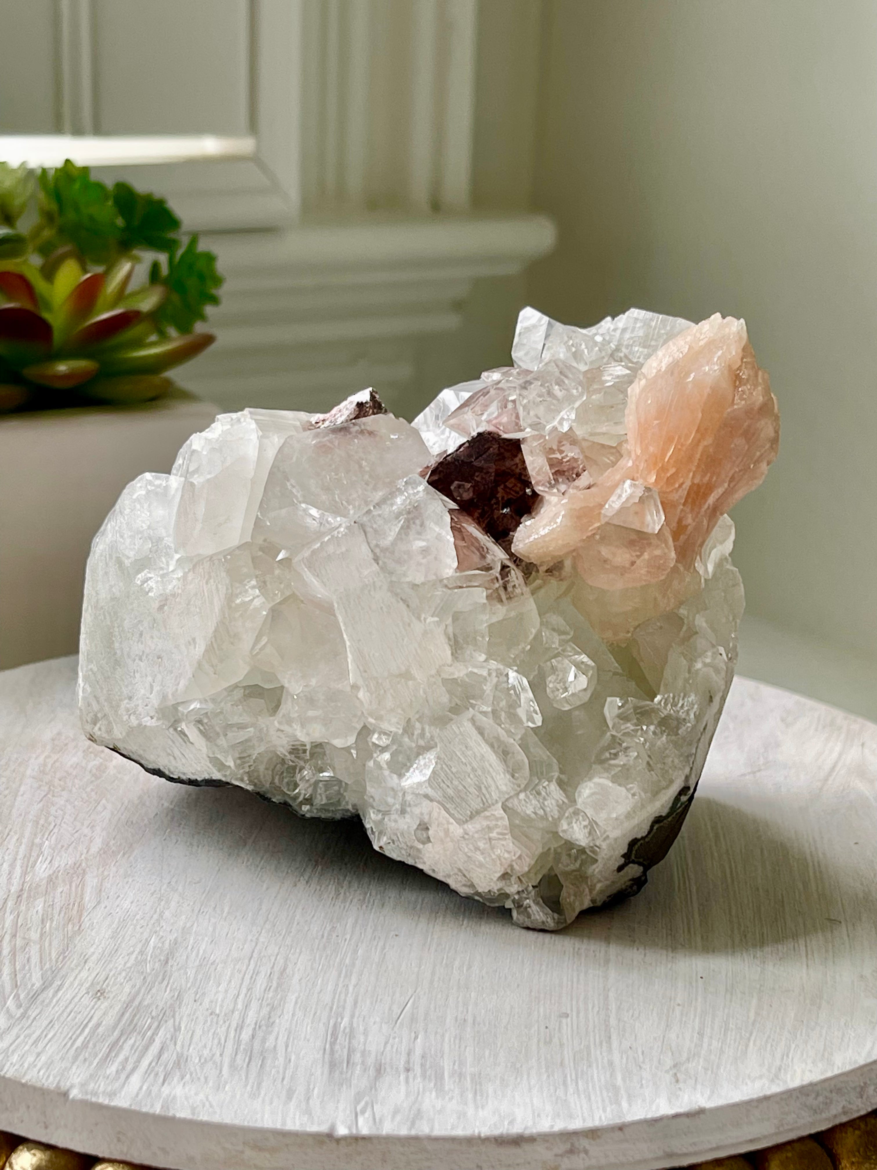 Apophyllite cluster from India. High grade Apophyllite with Stillbite and rare Heulandite 560gr.