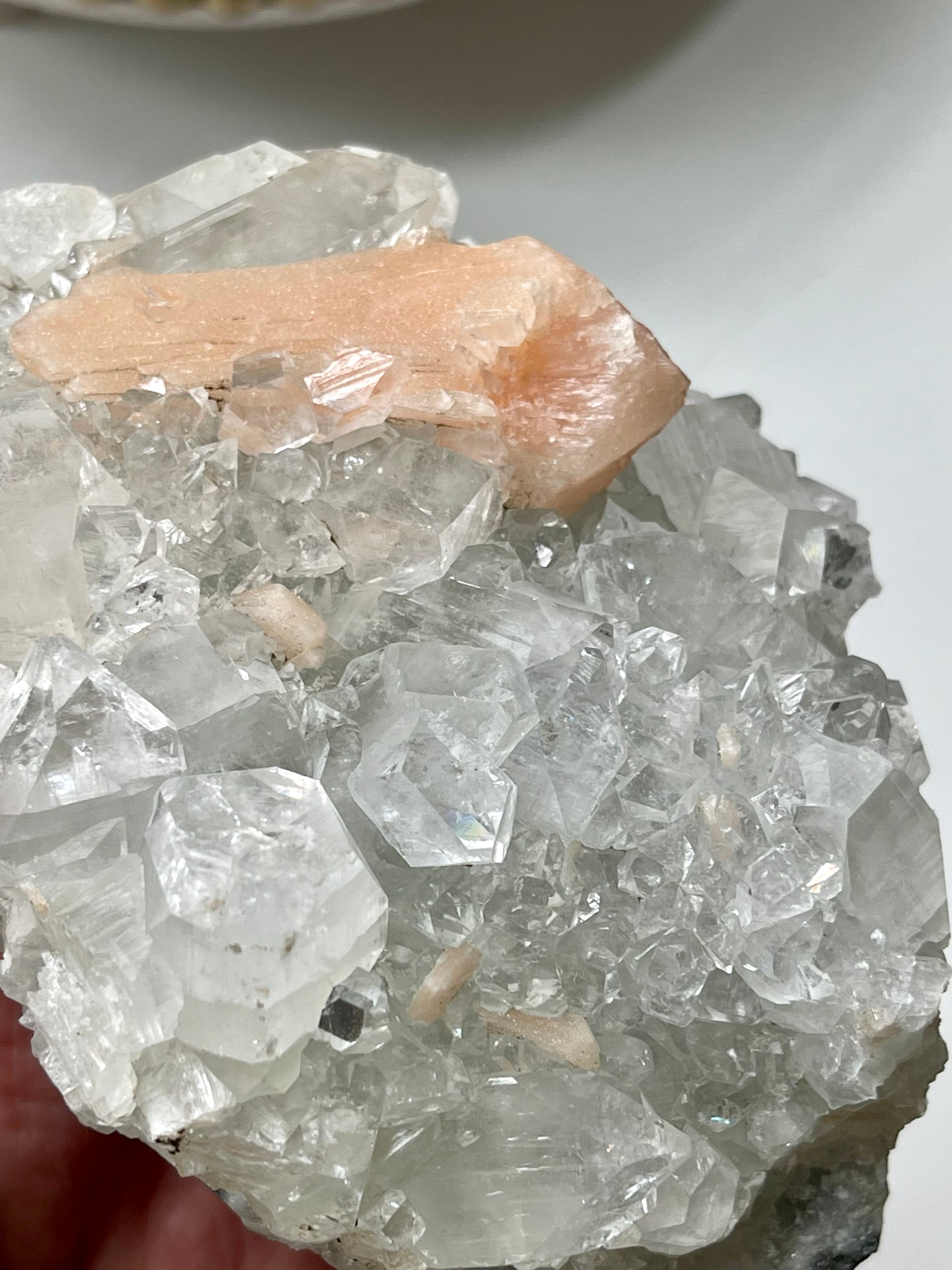 Apophyllite with Stillbite cluster from India. High grade Apophyllite 455gr.